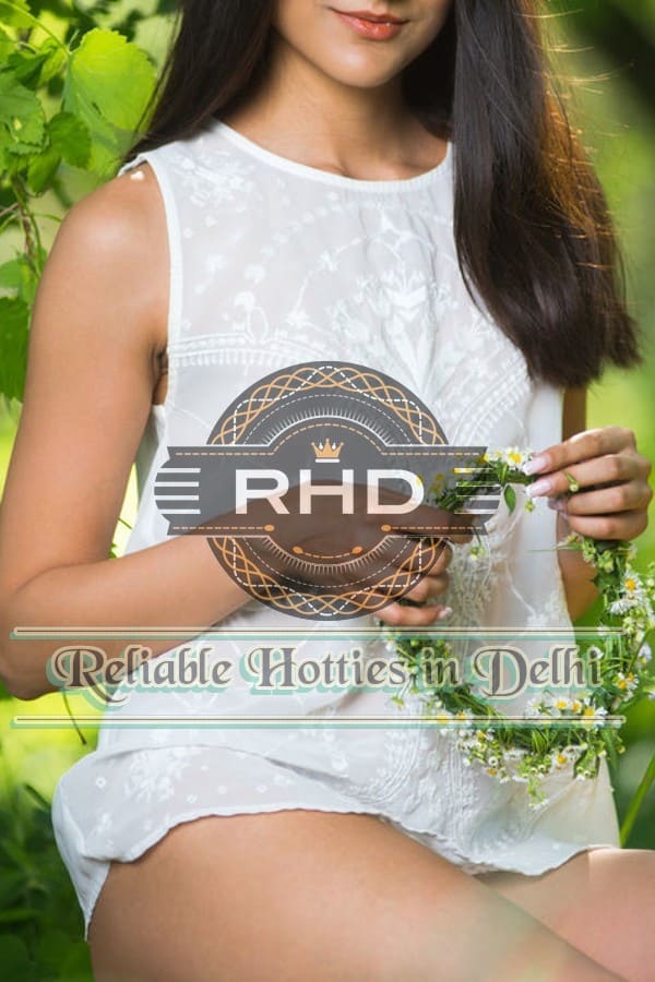 Zunaira Connaught Place Expensive Escorts